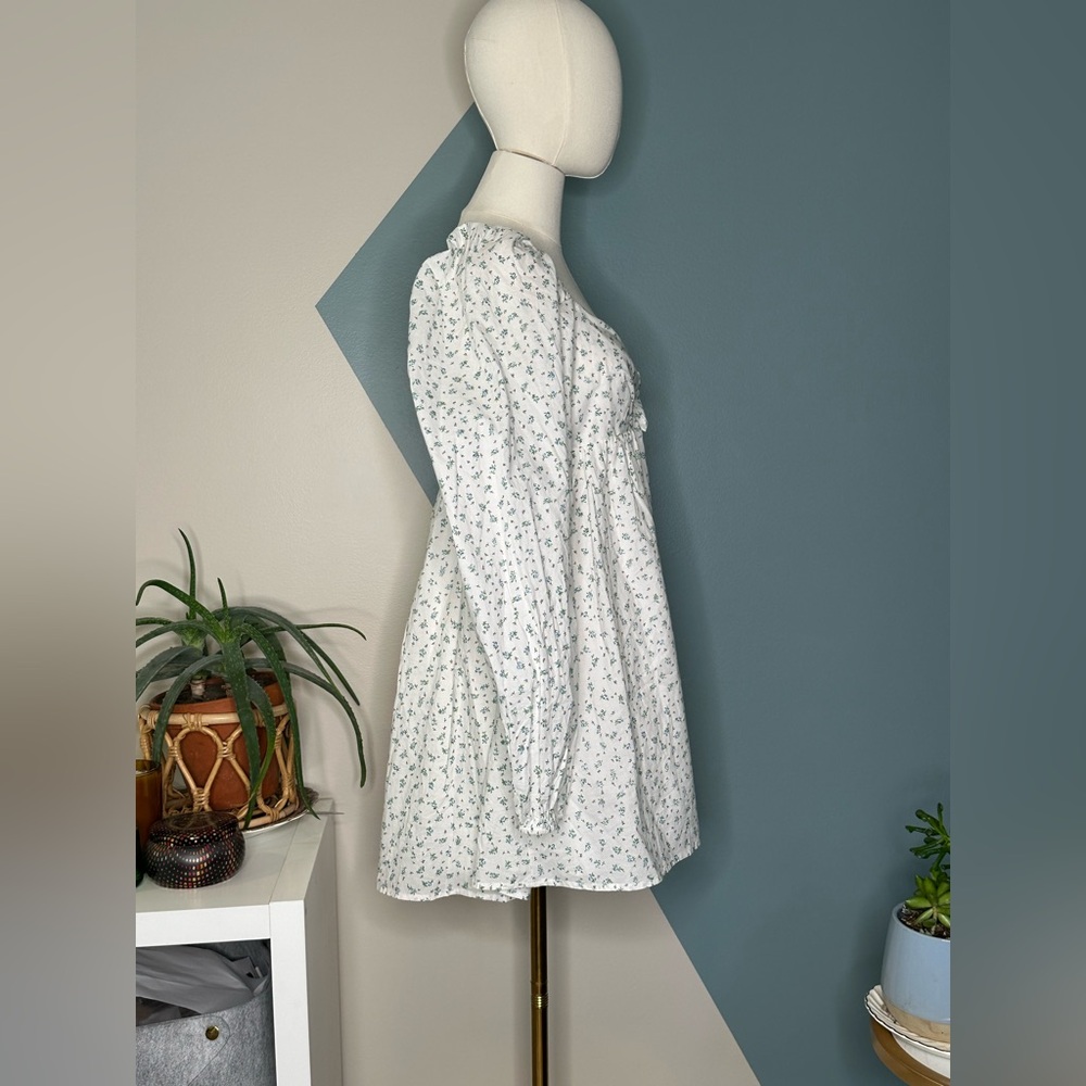 Lulus White Blue Floral Puff Sleeve Tie Front Babydoll Mini Dress Size M - Picture 4 of 13